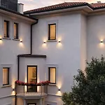 Miranda Luxury View Penthouse With Panoramic Terrace Villa